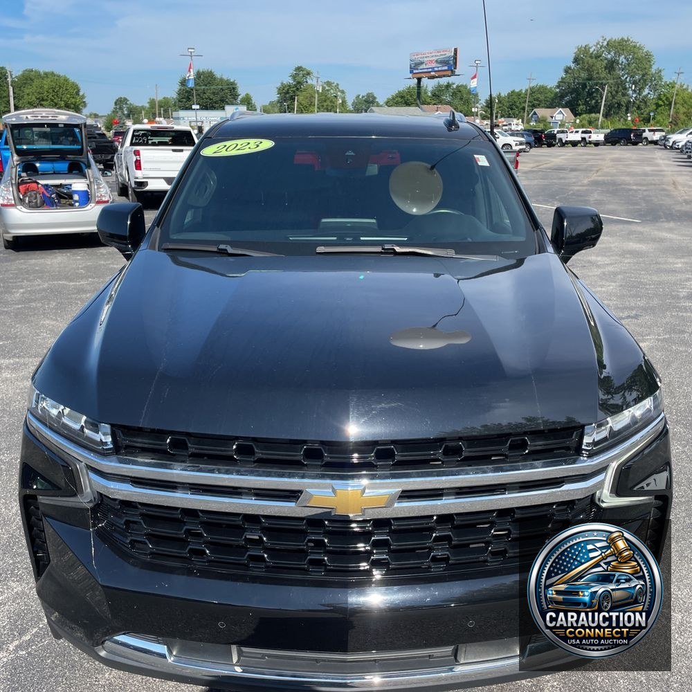 2023 Chevrolet Suburban LS