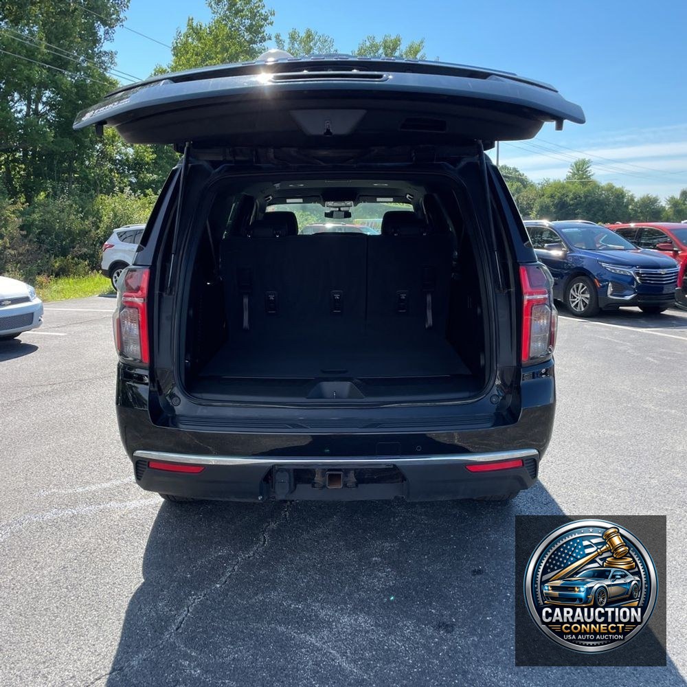 2023 Chevrolet Suburban LS