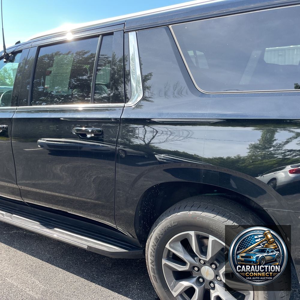 2023 Chevrolet Suburban LS