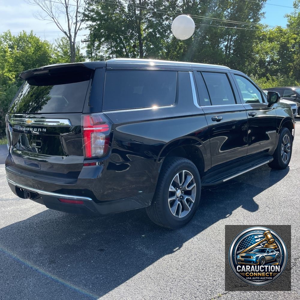 2023 Chevrolet Suburban LS
