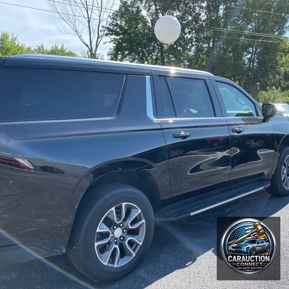2023 Chevrolet Suburban LS