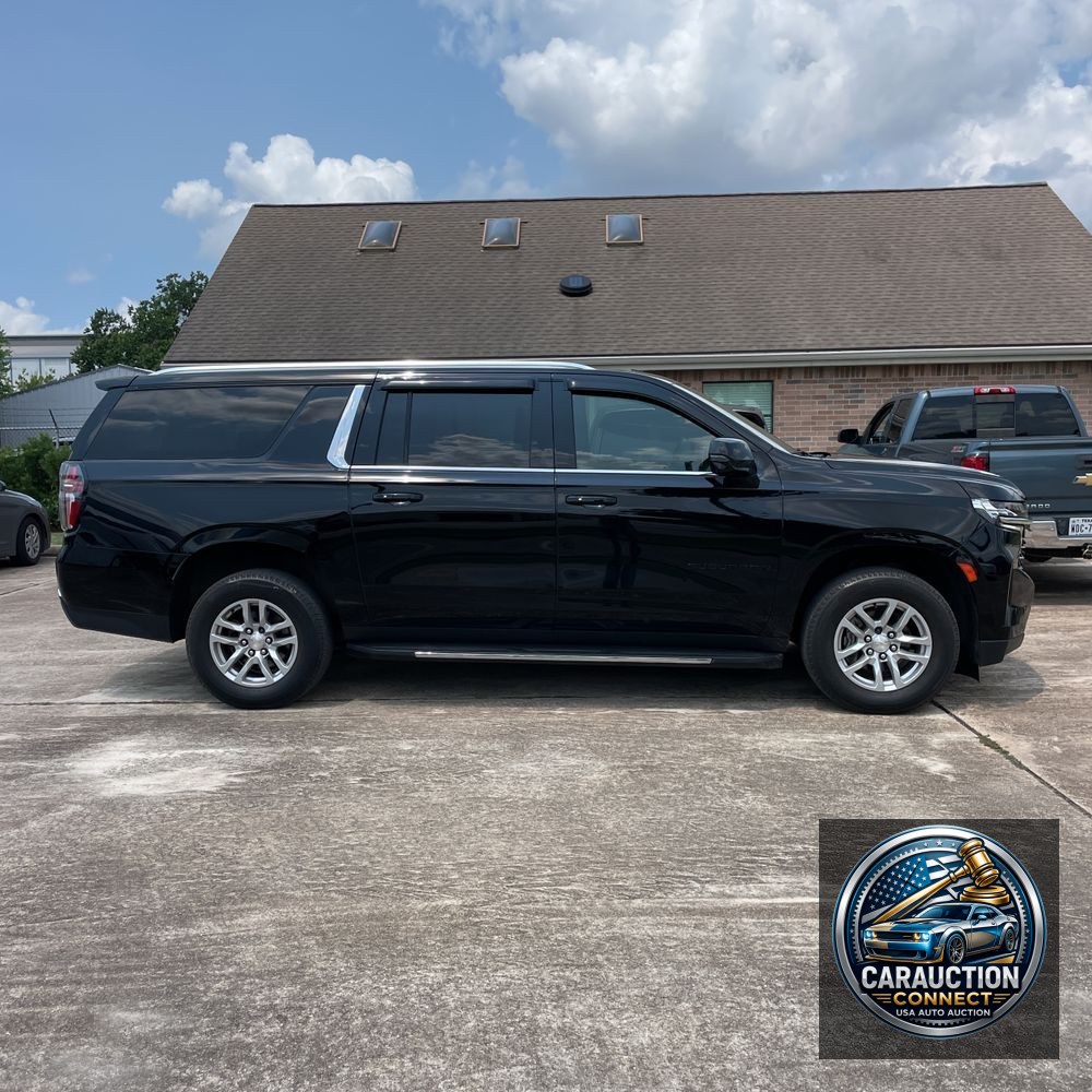 2023 Chevrolet Suburban LT