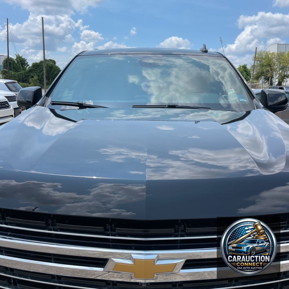 2023 Chevrolet Suburban LT