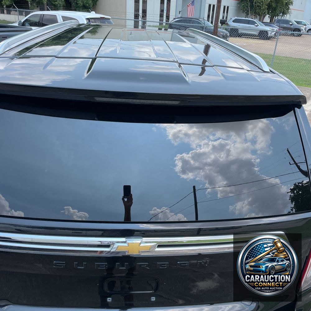2023 Chevrolet Suburban LT