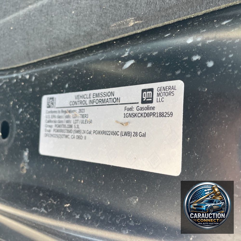 2023 Chevrolet Suburban LT