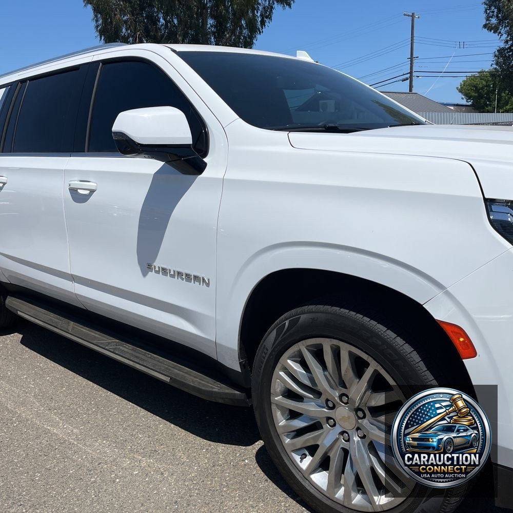 2024 Chevrolet Suburban LT