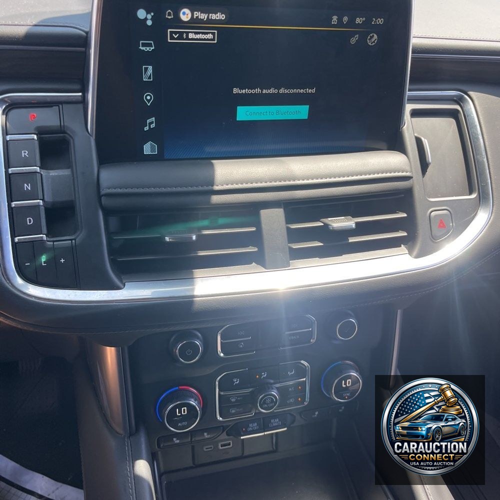 2024 Chevrolet Suburban LT