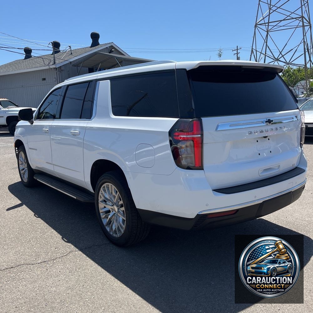 2024 Chevrolet Suburban LT