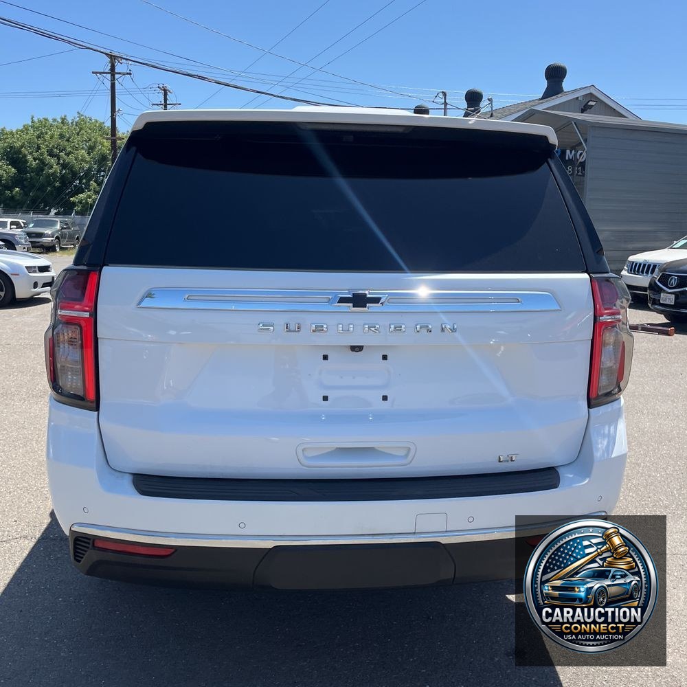 2024 Chevrolet Suburban LT