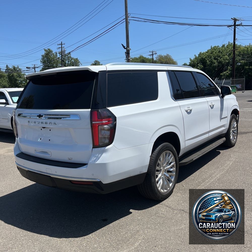 2024 Chevrolet Suburban LT