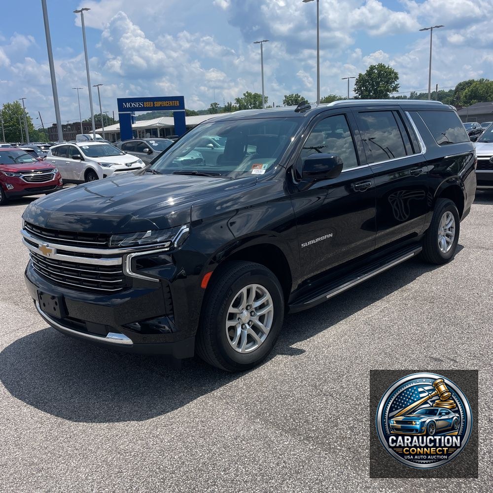 2023 Chevrolet Suburban LT