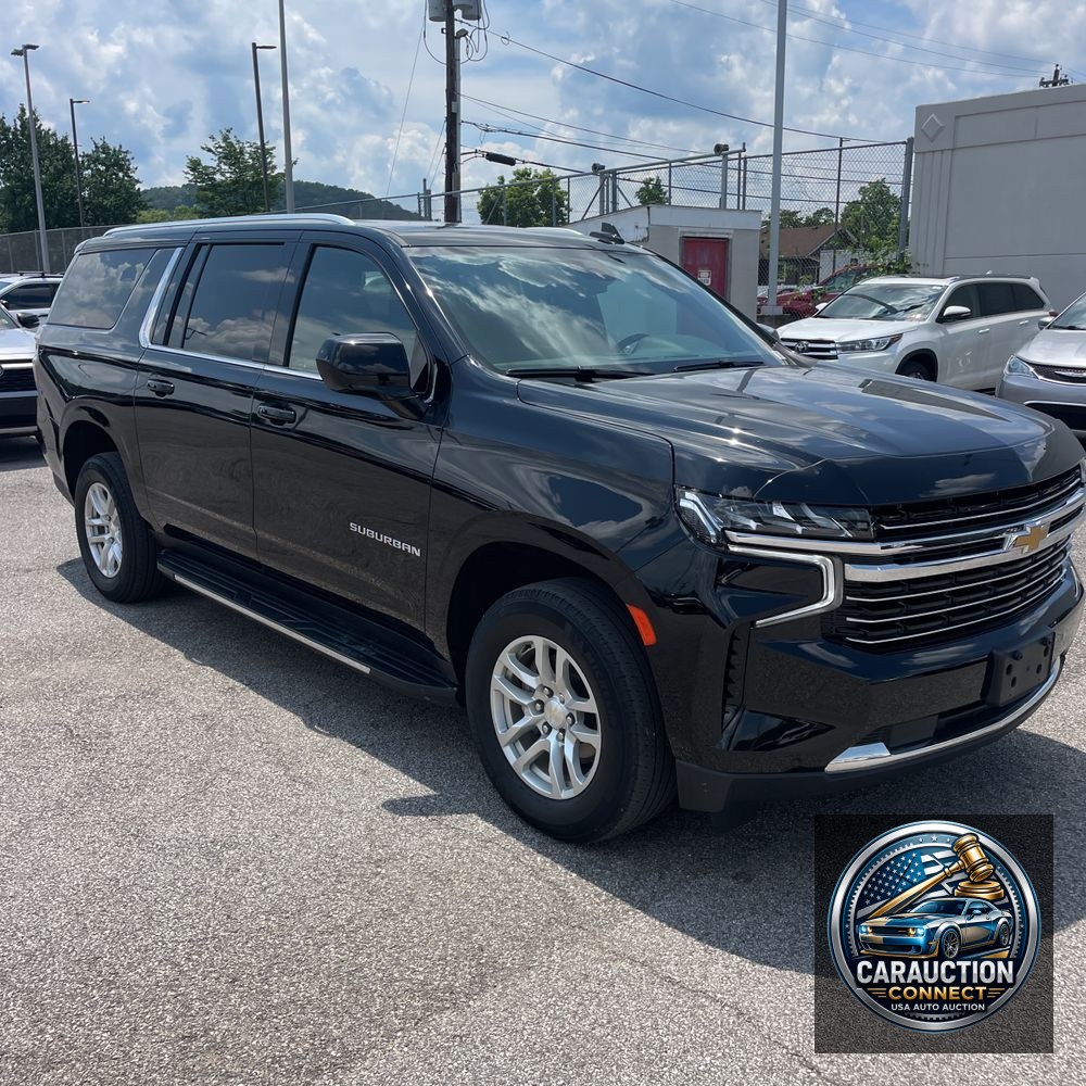 2023 Chevrolet Suburban LT