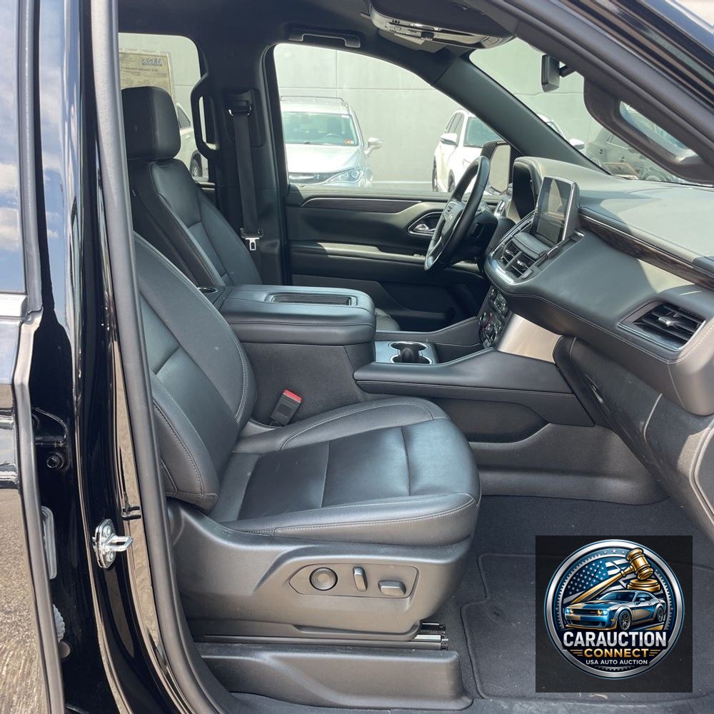 2023 Chevrolet Suburban LT