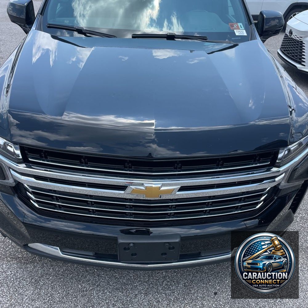 2023 Chevrolet Suburban LT