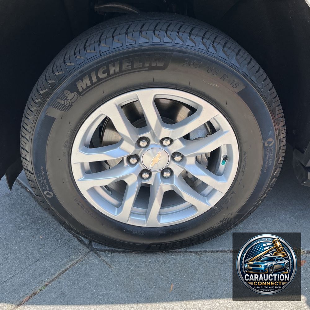 2022 Chevrolet Suburban LT