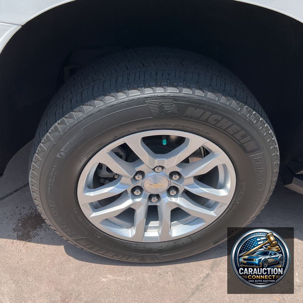 2022 Chevrolet Suburban LT