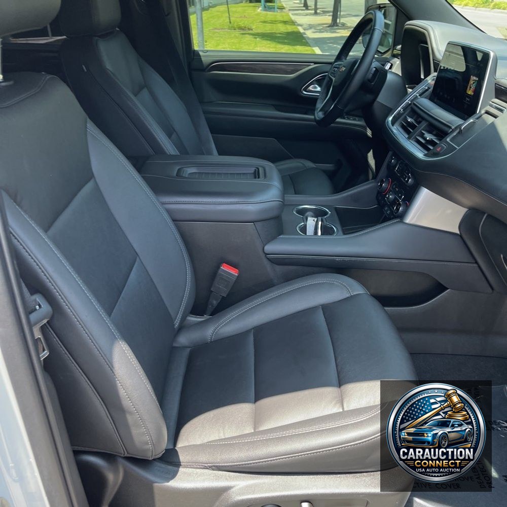 2022 Chevrolet Suburban LT