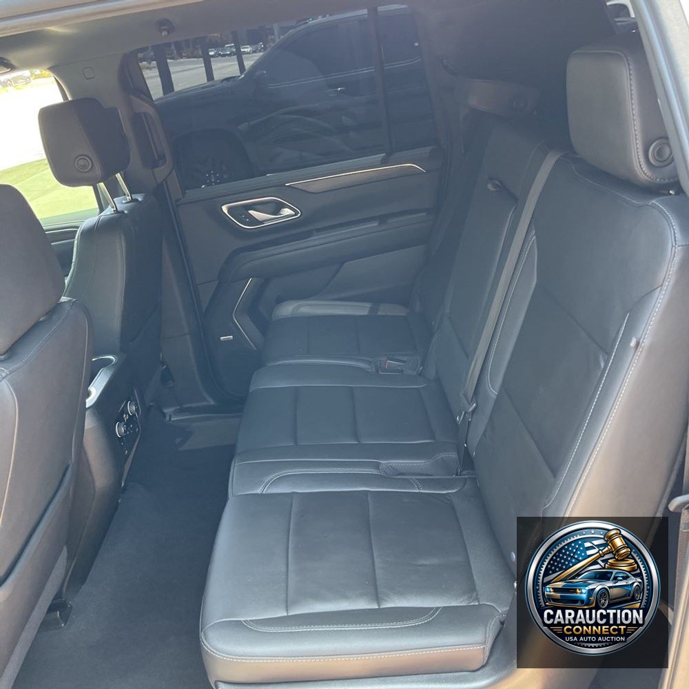 2022 Chevrolet Suburban LT