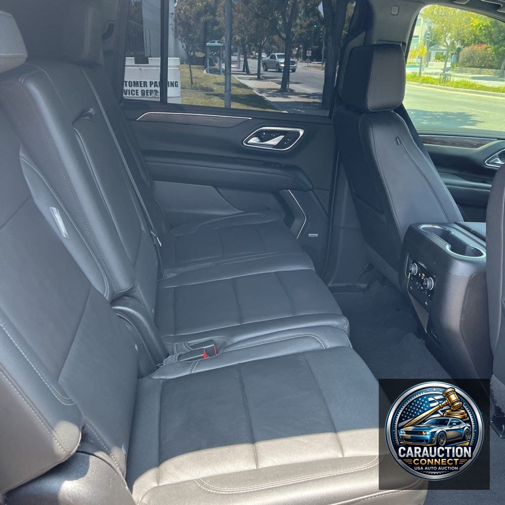 2022 Chevrolet Suburban LT