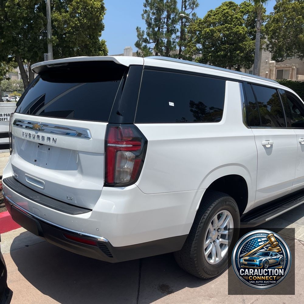 2022 Chevrolet Suburban LT
