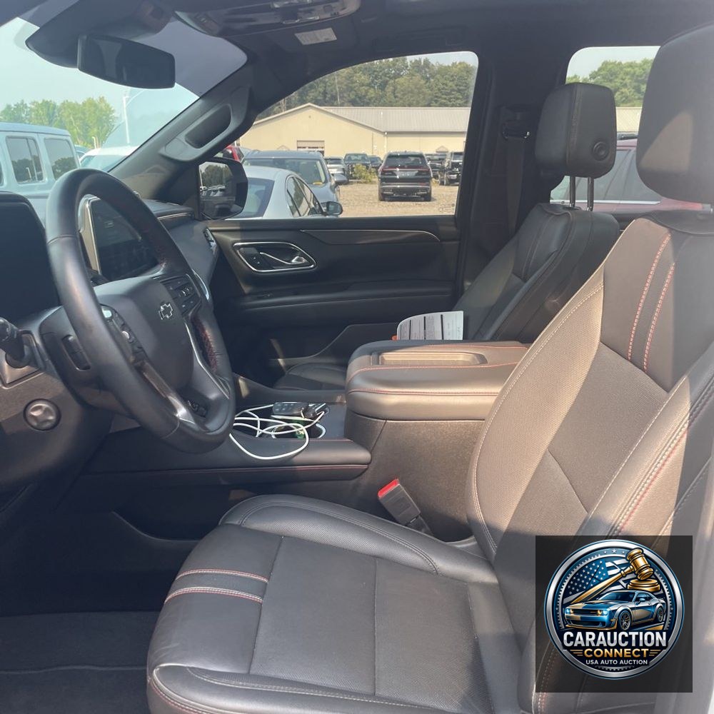 2023 Chevrolet Suburban RST