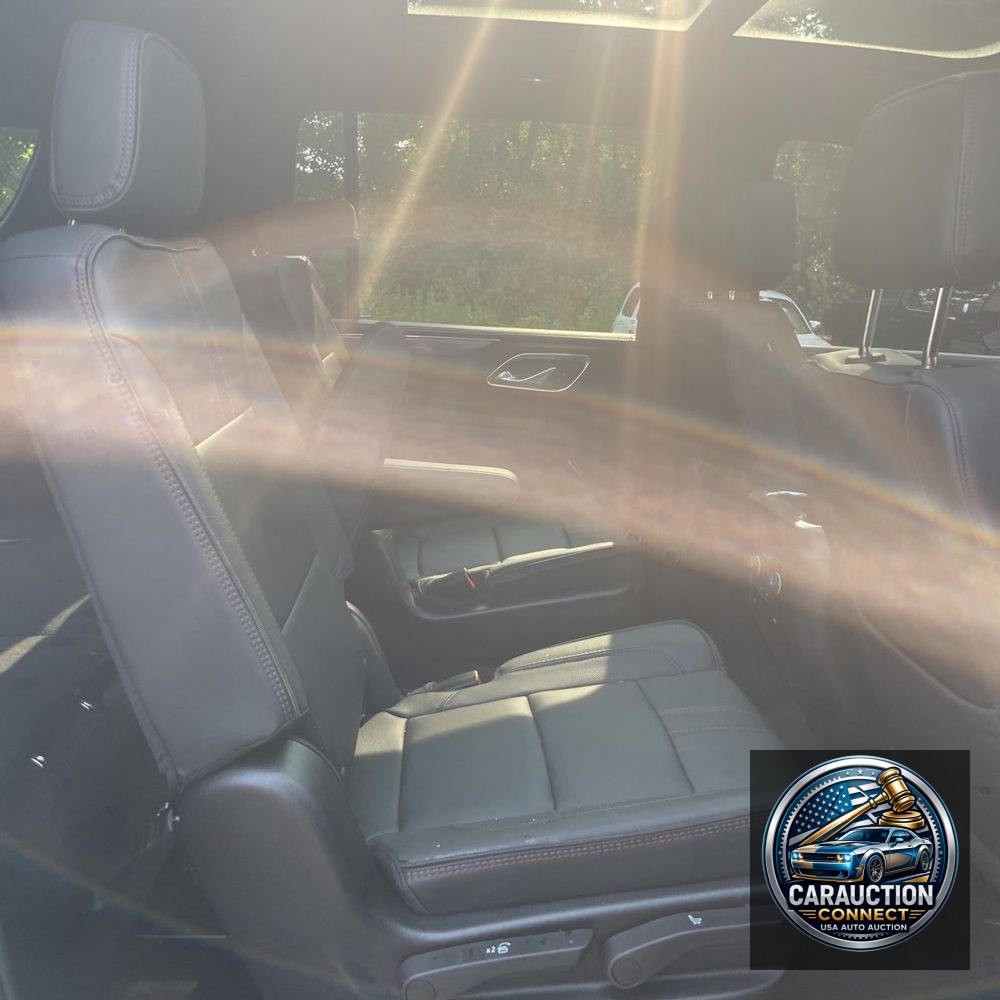 2023 Chevrolet Suburban RST