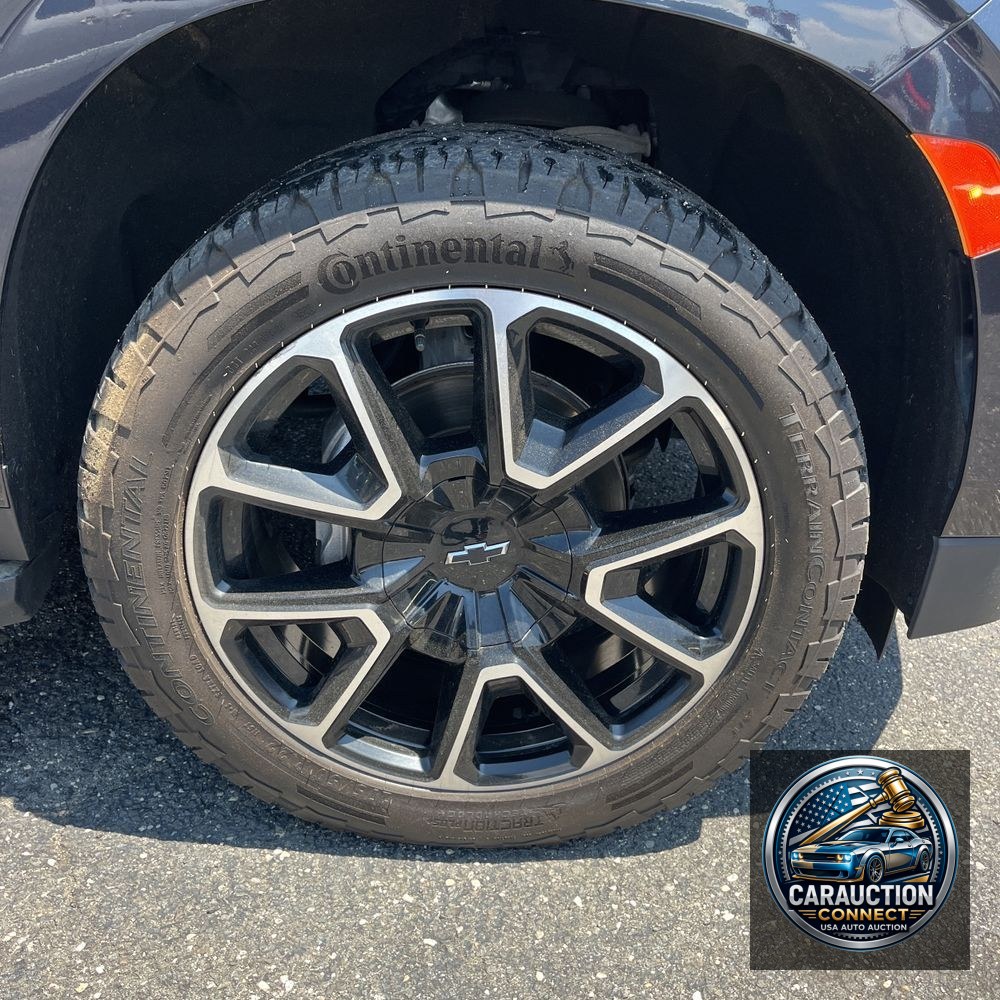 2022 Chevrolet Suburban RST