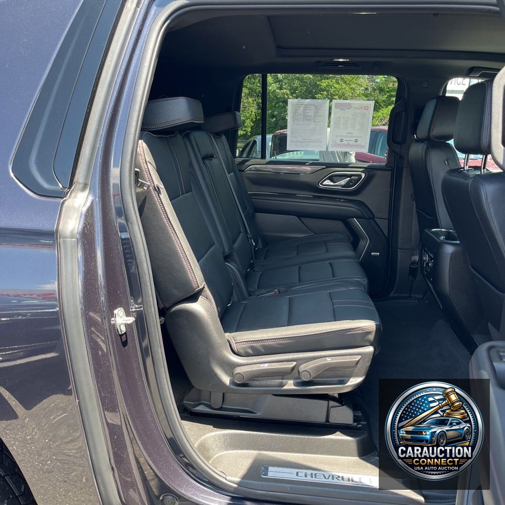 2022 Chevrolet Suburban RST