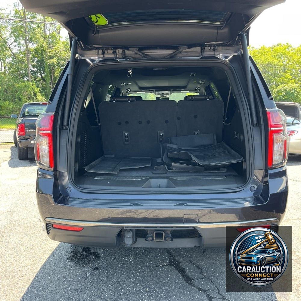 2022 Chevrolet Suburban RST