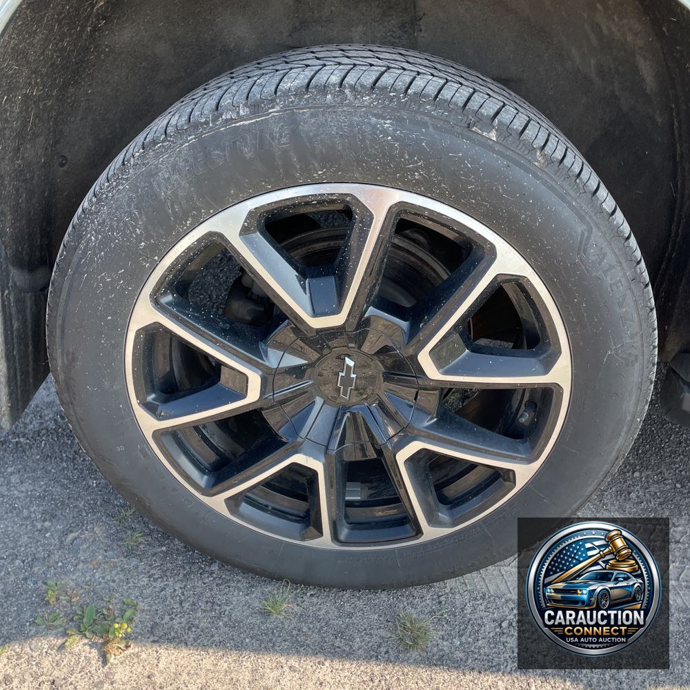 2023 Chevrolet Suburban RST