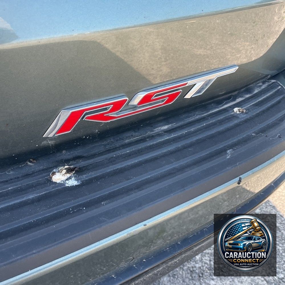 2023 Chevrolet Suburban RST
