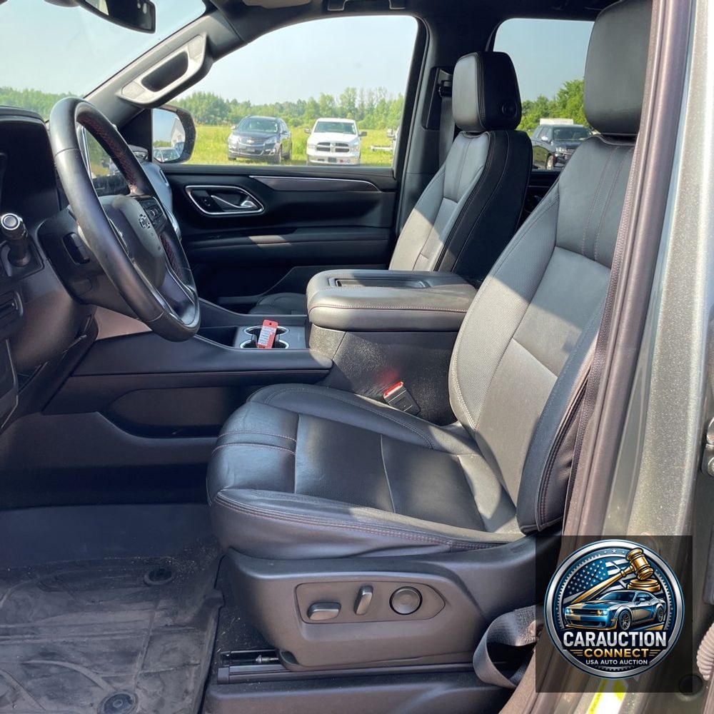 2023 Chevrolet Suburban RST