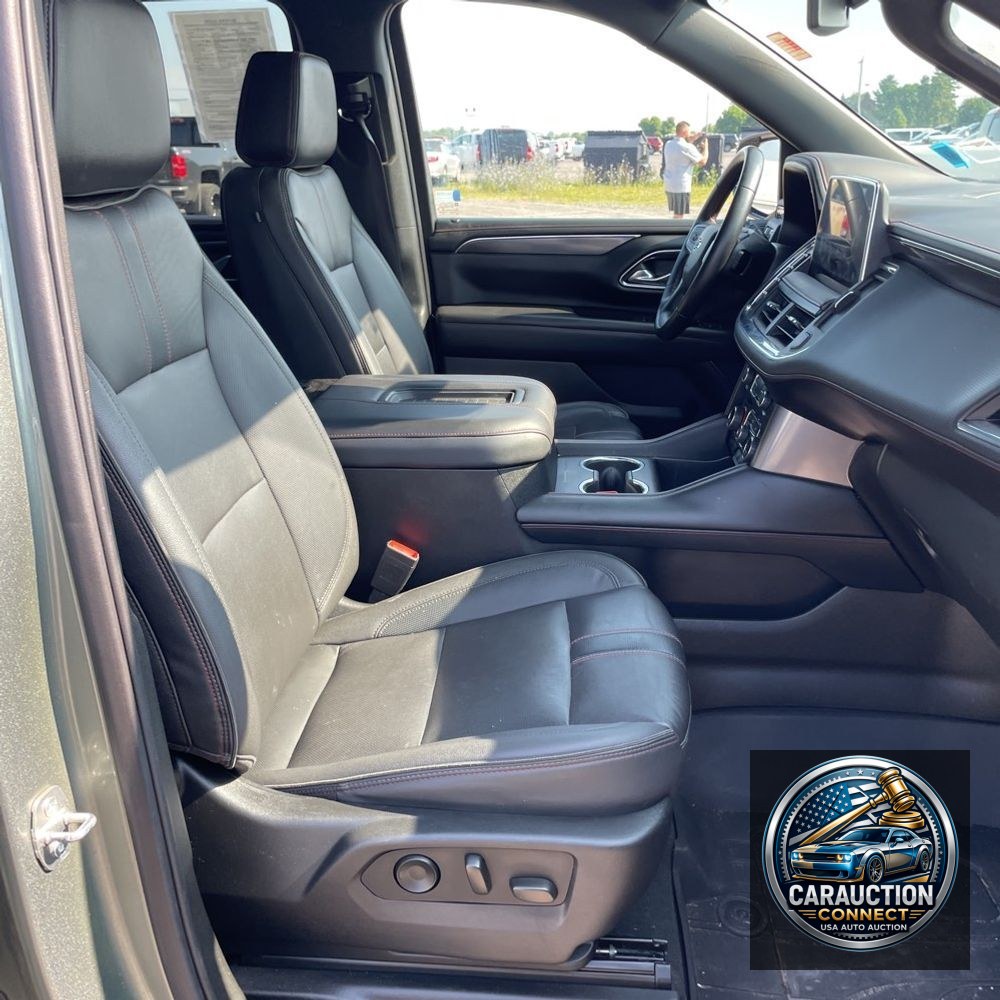2023 Chevrolet Suburban RST