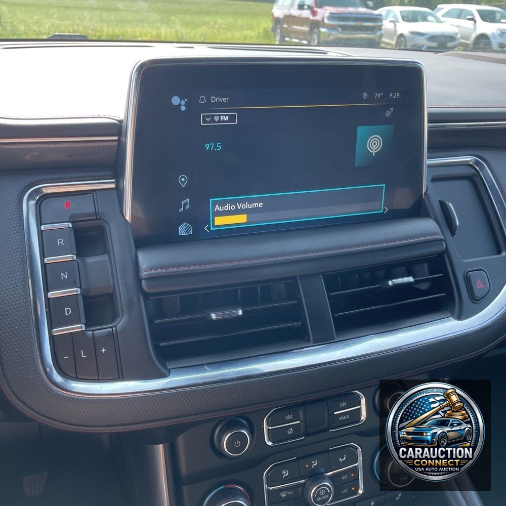 2023 Chevrolet Suburban RST