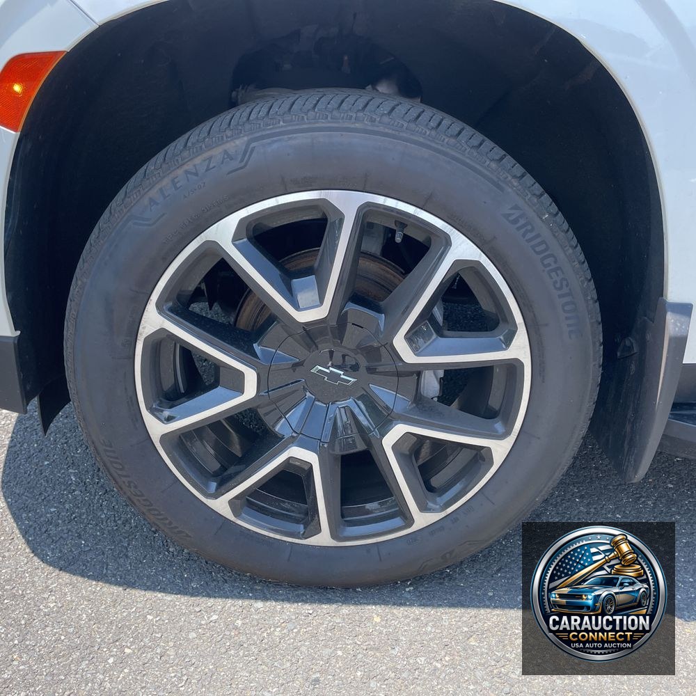 2022 Chevrolet Suburban RST