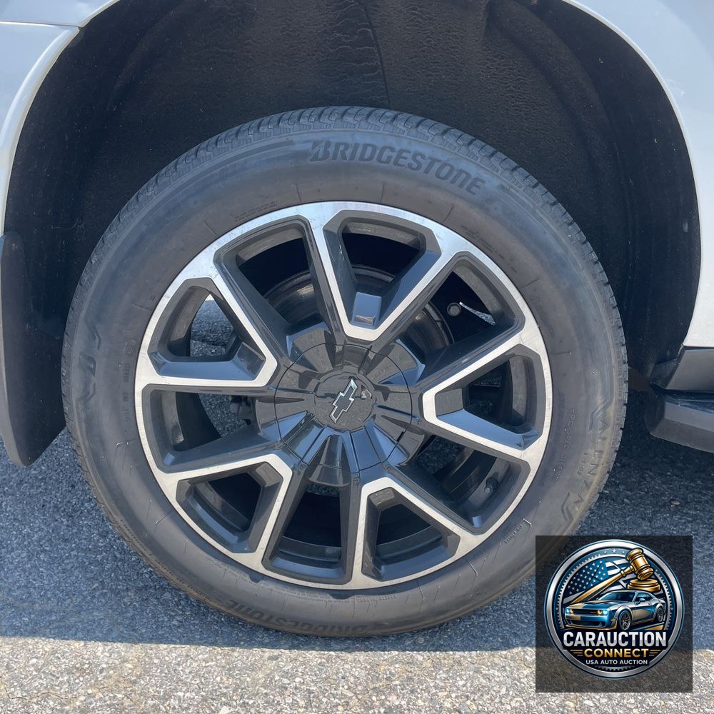 2022 Chevrolet Suburban RST