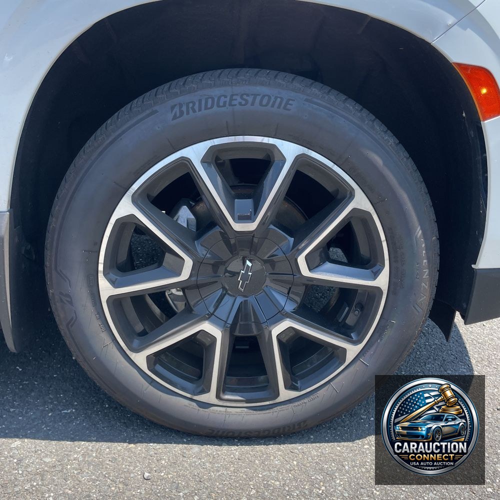 2022 Chevrolet Suburban RST