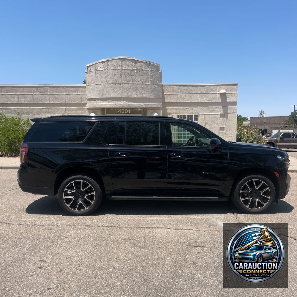 2023 Chevrolet Suburban RST