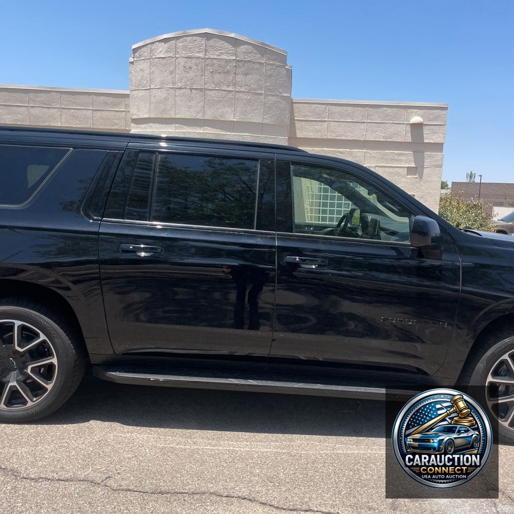 2023 Chevrolet Suburban RST