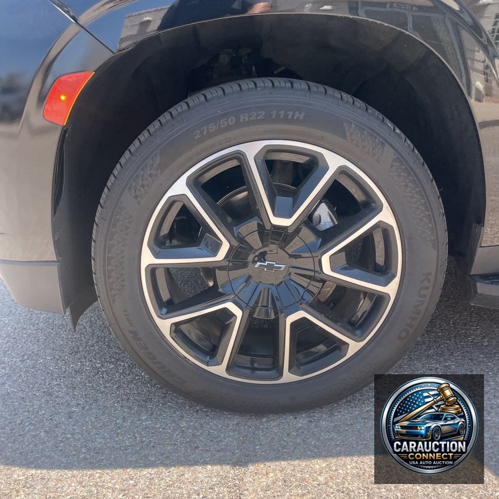 2023 Chevrolet Suburban RST