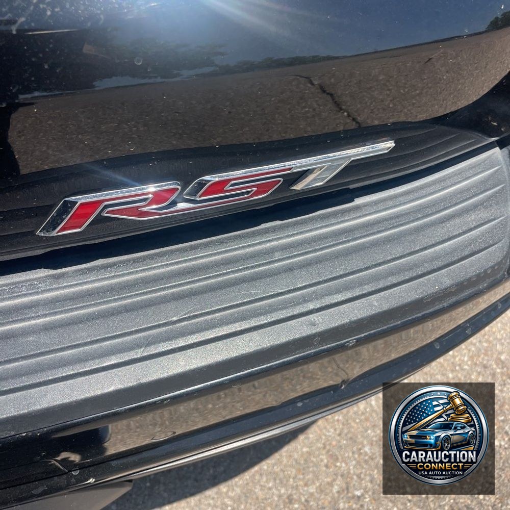 2023 Chevrolet Suburban RST