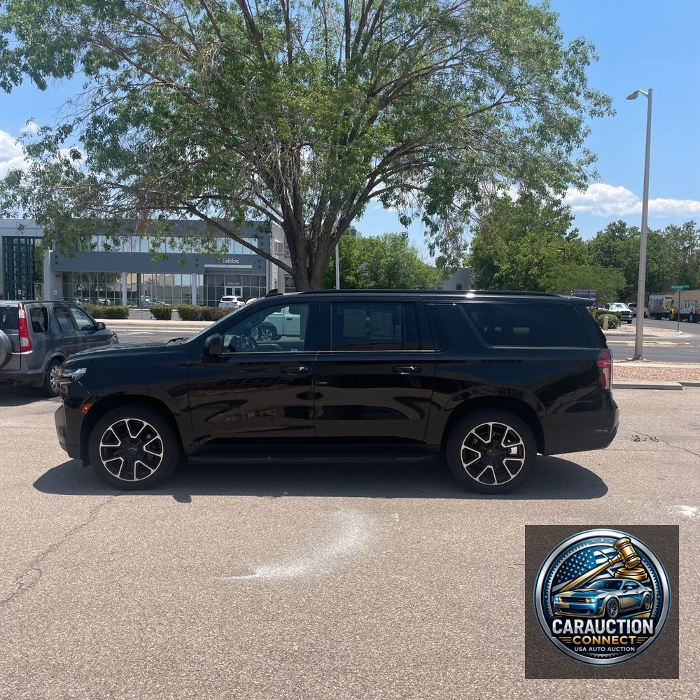 2023 Chevrolet Suburban RST