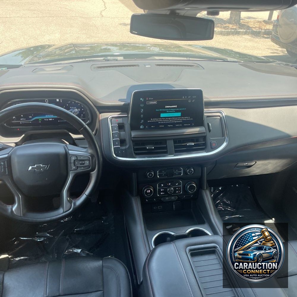 2023 Chevrolet Suburban RST
