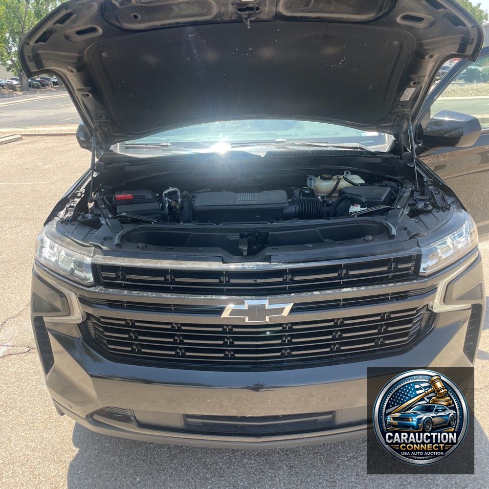 2023 Chevrolet Suburban RST
