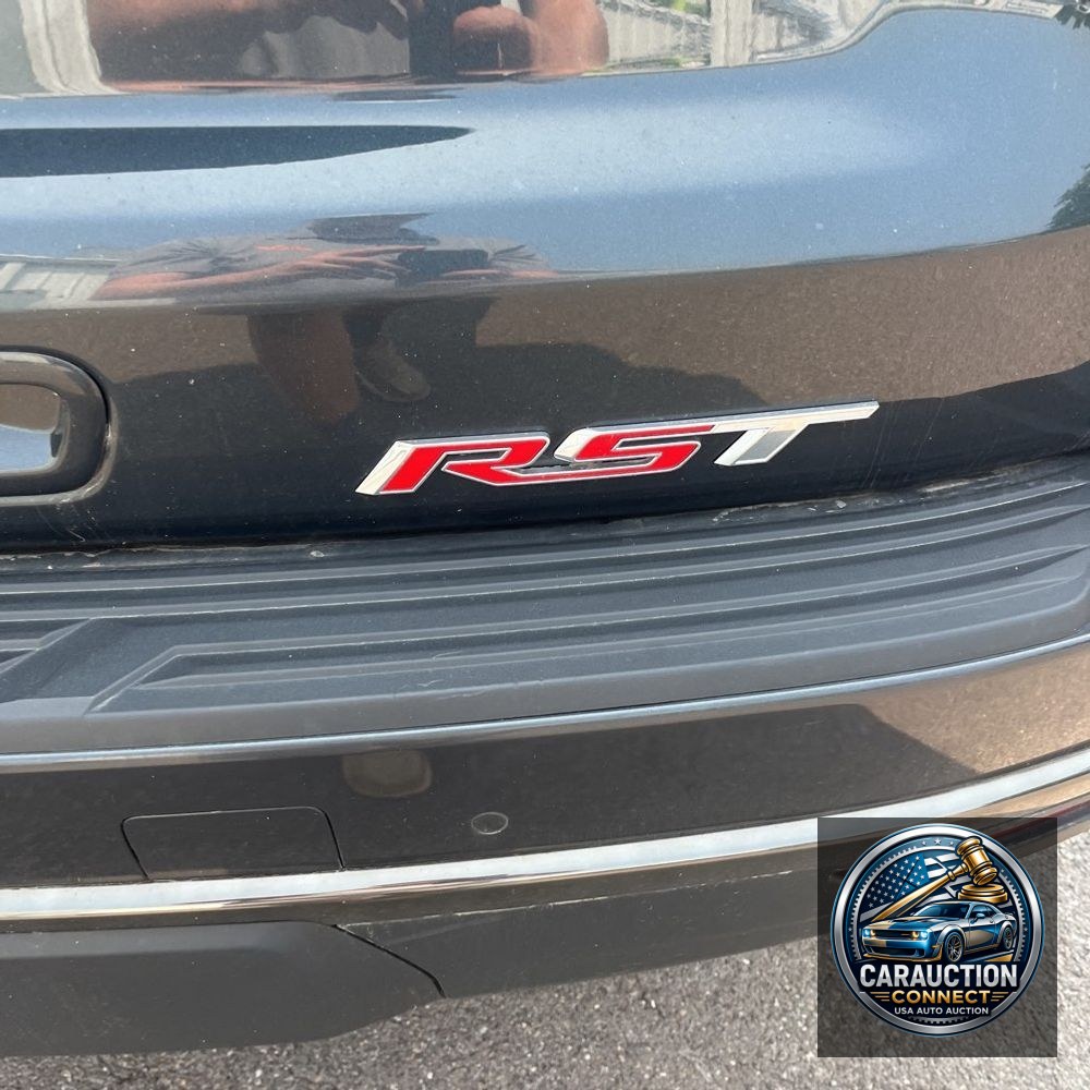 2022 Chevrolet Suburban RST