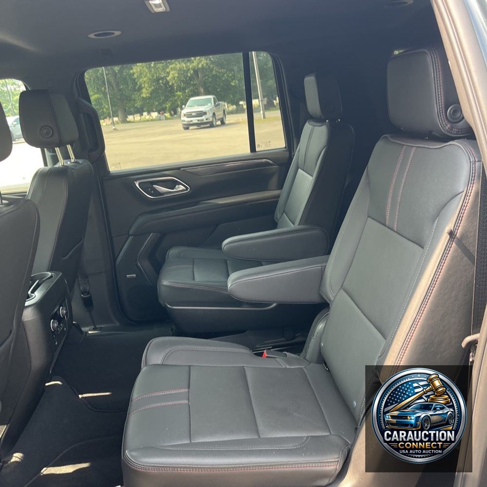 2022 Chevrolet Suburban RST