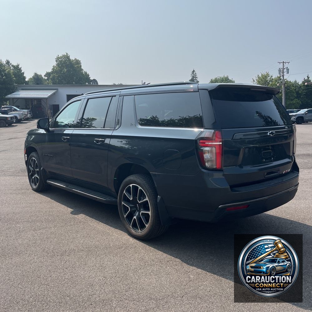 2022 Chevrolet Suburban RST