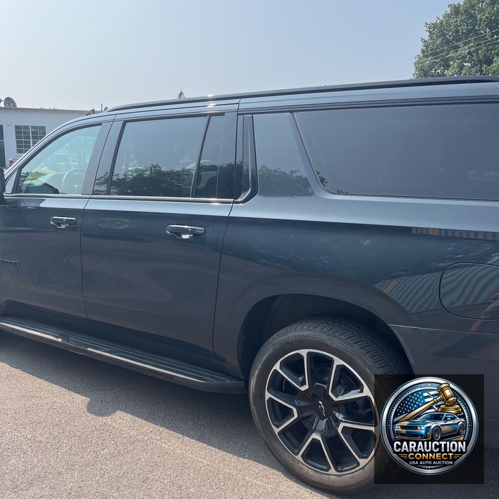 2022 Chevrolet Suburban RST