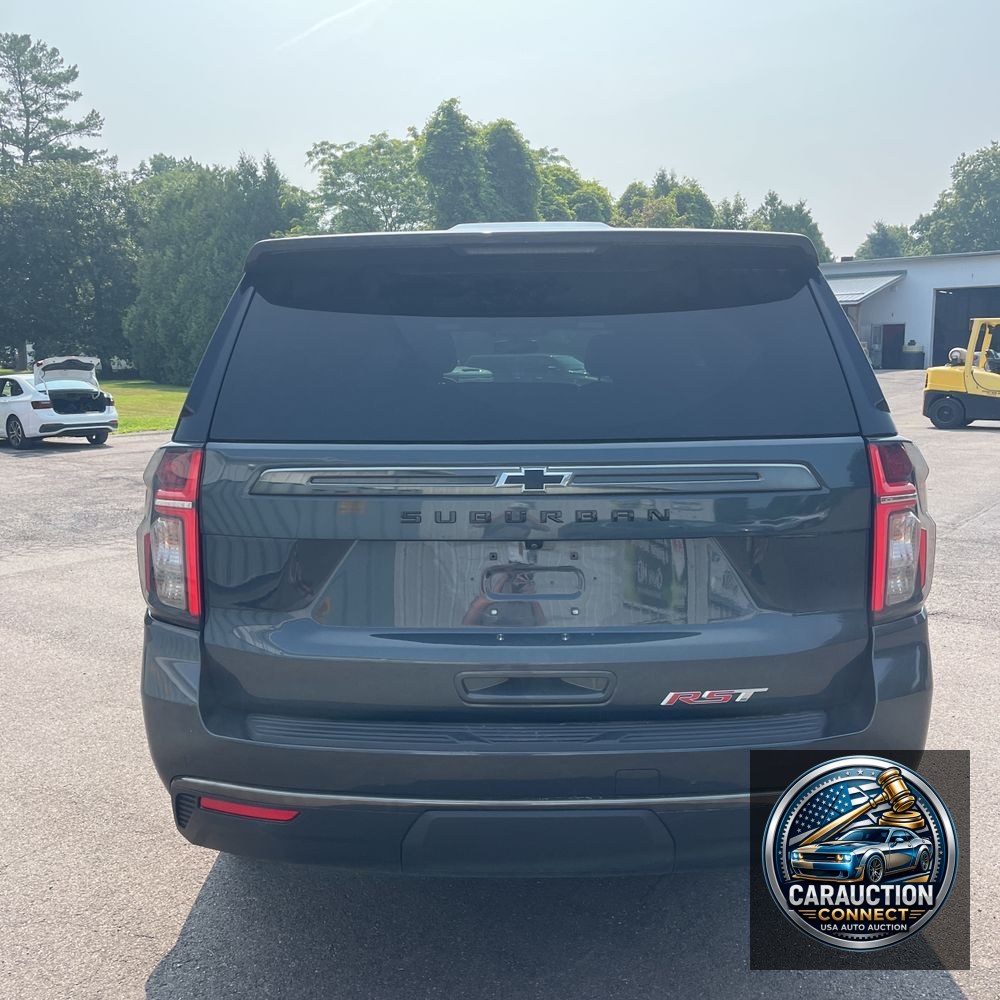 2022 Chevrolet Suburban RST