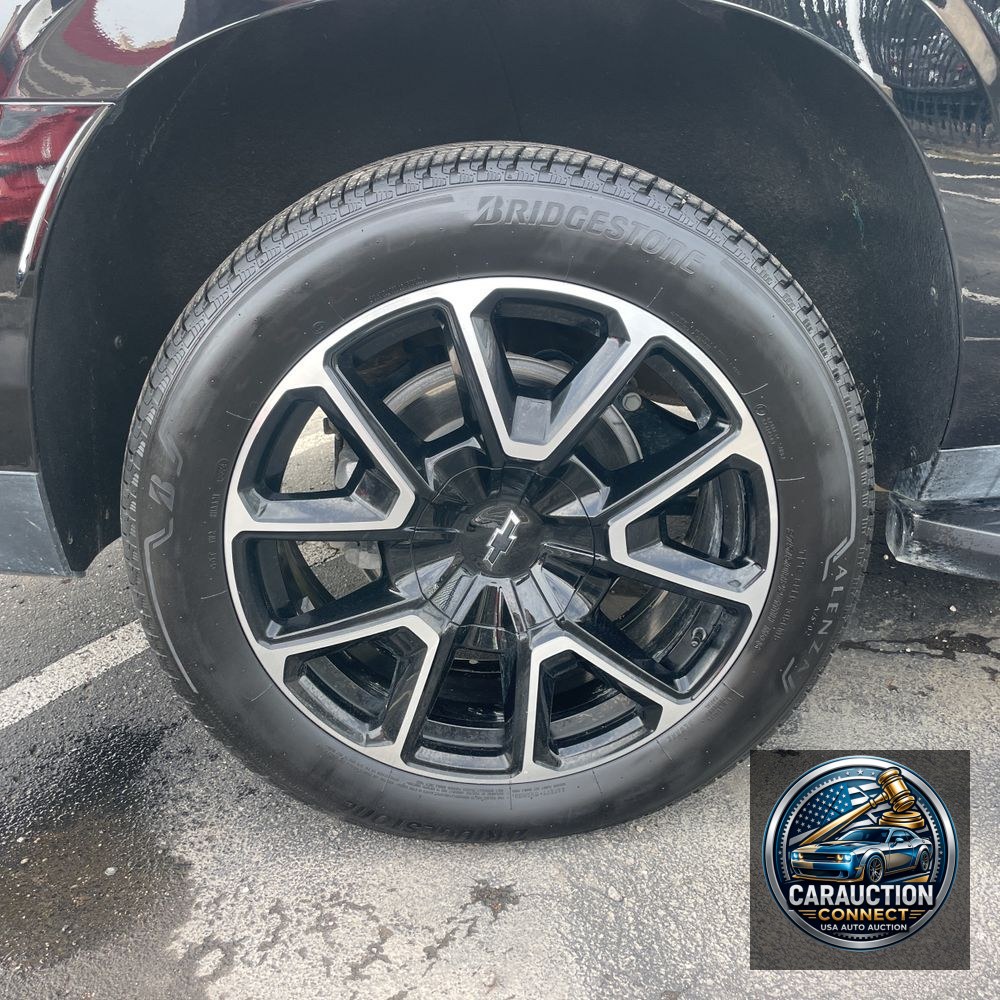 2024 Chevrolet Suburban RST